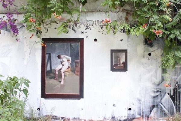 Artista replica pinturas famosas em lugares incomuns e abandonados 22